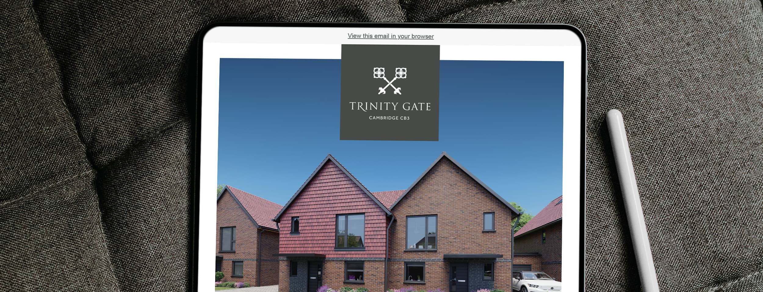 tablet_with_brochure_display